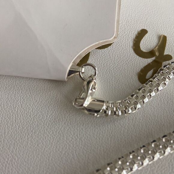 Calvin Klein necklace sterling silver new with tags - Picture 5 of 7